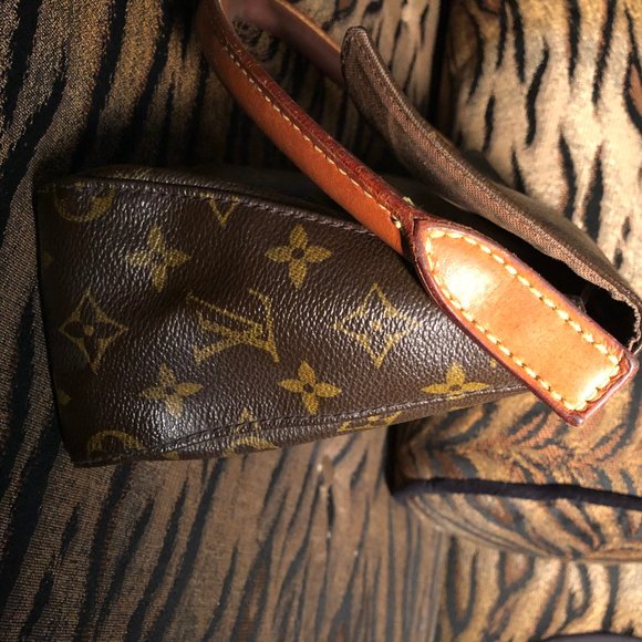 MONOGRAM Mini looping shoulder bag LOUIS VUITTON - Picture 3 of 5